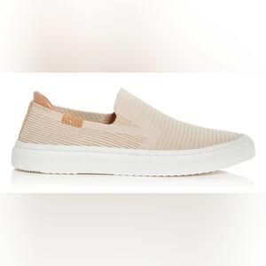UGG Women's 9 Beige Alameda Sammy Slip-On Knit Sneakers